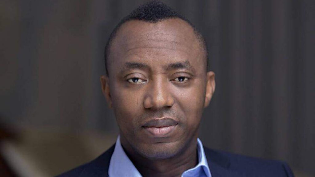 Omoyele Sowore, VIDEO: Sowore denied entry into UniAbuja despite invite from SUG president