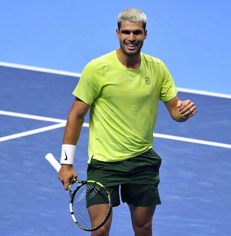 Carlos Alcaraz got his ATP Finals campaign off to a strong start on Sunday, defeating Alex de Minaur 7-6 (7/5), 6-2 in Turin. The Spaniard overcame a tough first-set challenge to assert control and secure his fifth consecutive win over the Australian.