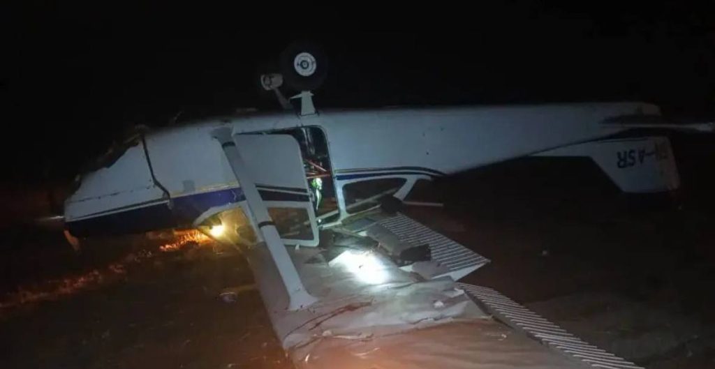 Owerri cargo plane crash: A Skypower Express Cessna 172 crash-landed at Sam Mbakwe Airport, leaving four passengers injured. NSIB has launched an investigation."