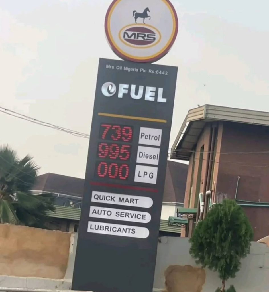 MRS drop pump price to N739 per litre in Lagos, following Dangote Refinery’s gantry cut, sparking long queues while other stations sell fuel higher.