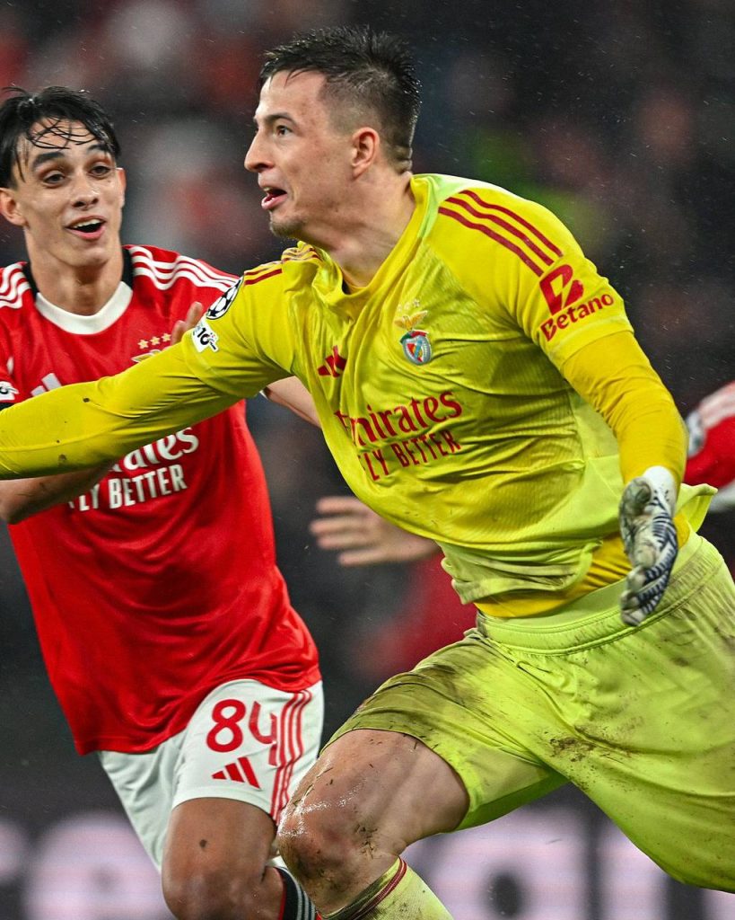 Benfica score last minute to beat Madrid as a 98th-minute goal seals a dramatic 4-2 win, sends Benfica into the Champions League knockout phase and drops Real Madrid into the play-offs.