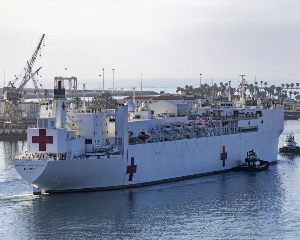 US hospital ship to Greenland