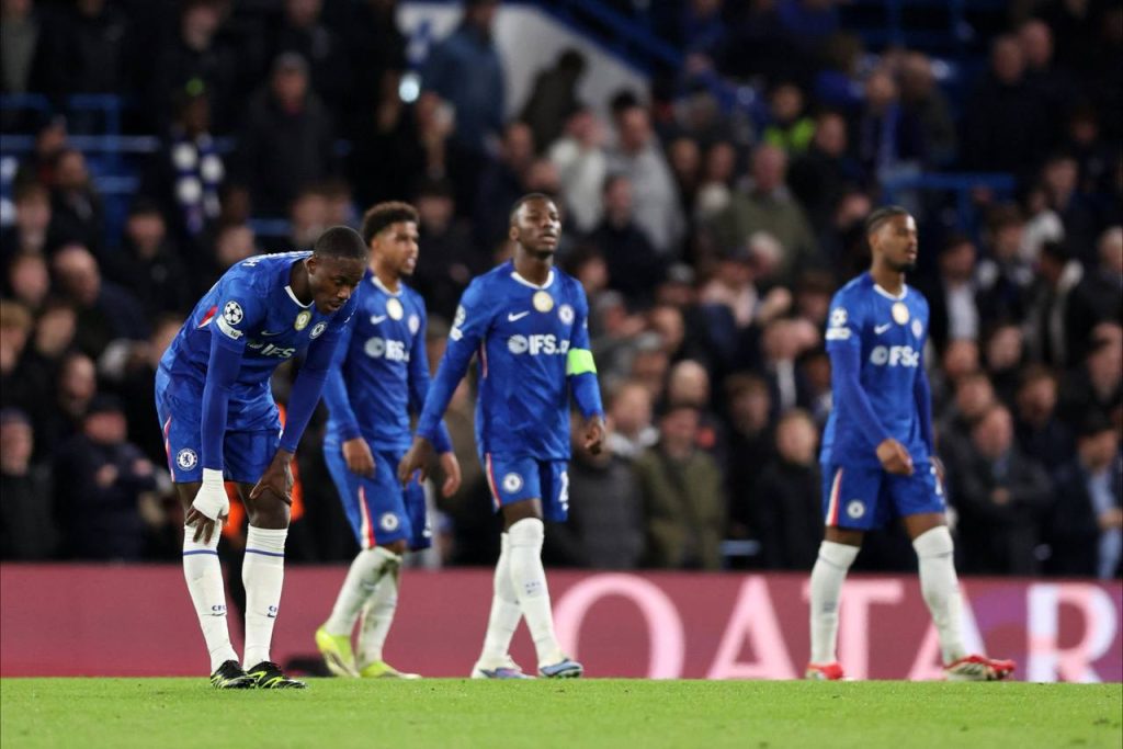Chelsea lose 8–2 to PSG on aggregate as Paris Saint-Germain dominate Stamford Bridge. Early goals from Kvaratskhelia and Barcola set the tone, ending Chelsea’s Champions League run in the Round of 16.
